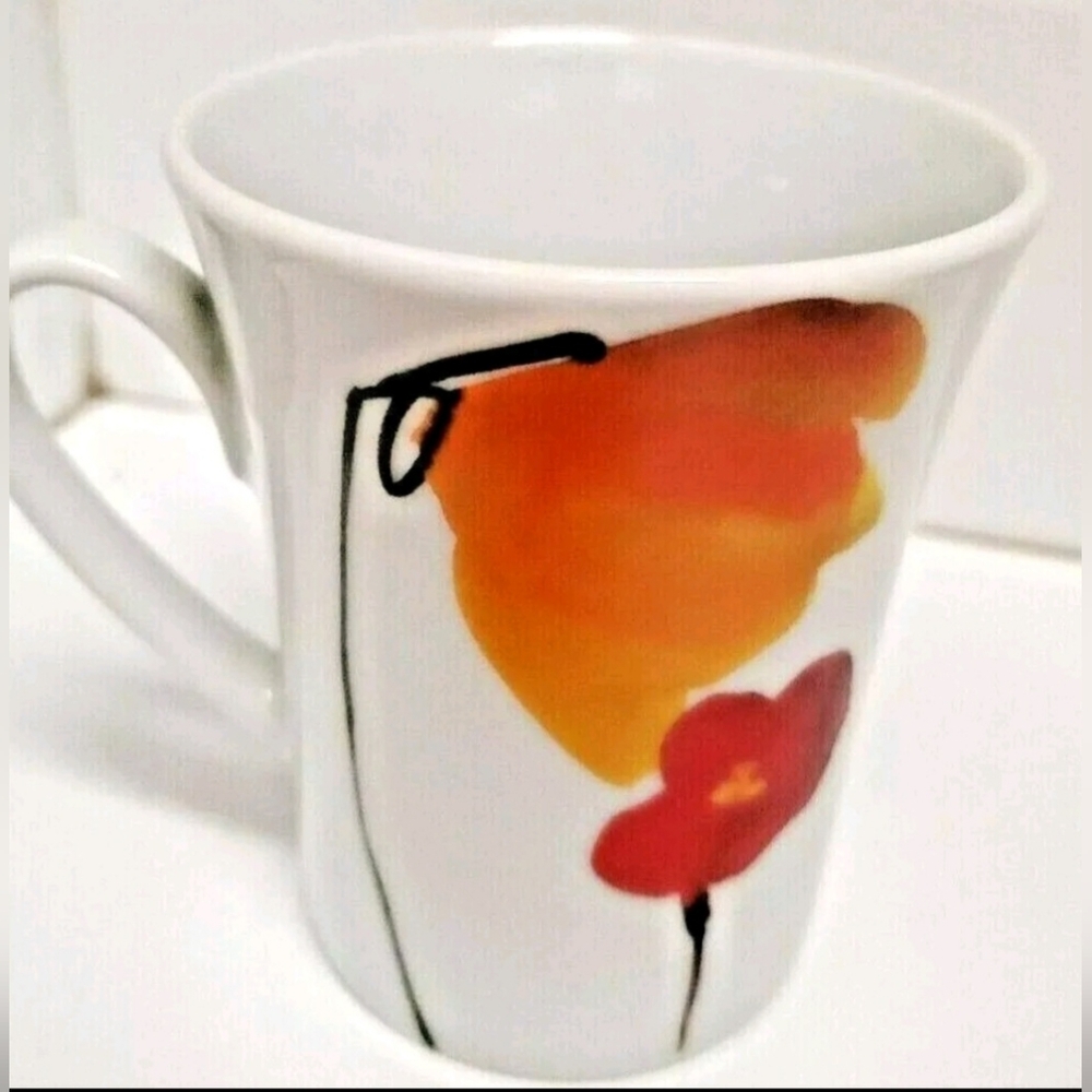 Multiple Choice 8 Oz floral mug with yellow, red & purple flowers Pre-owned